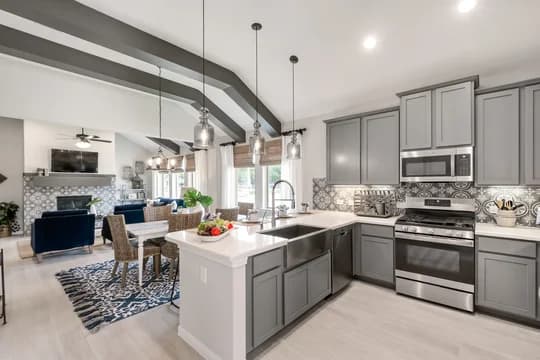 78391 Crosby Park Village Auburn Kitchen-1