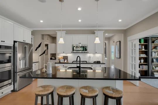 80946 The Villages at Red Mill Pond Eastwood Kitchen